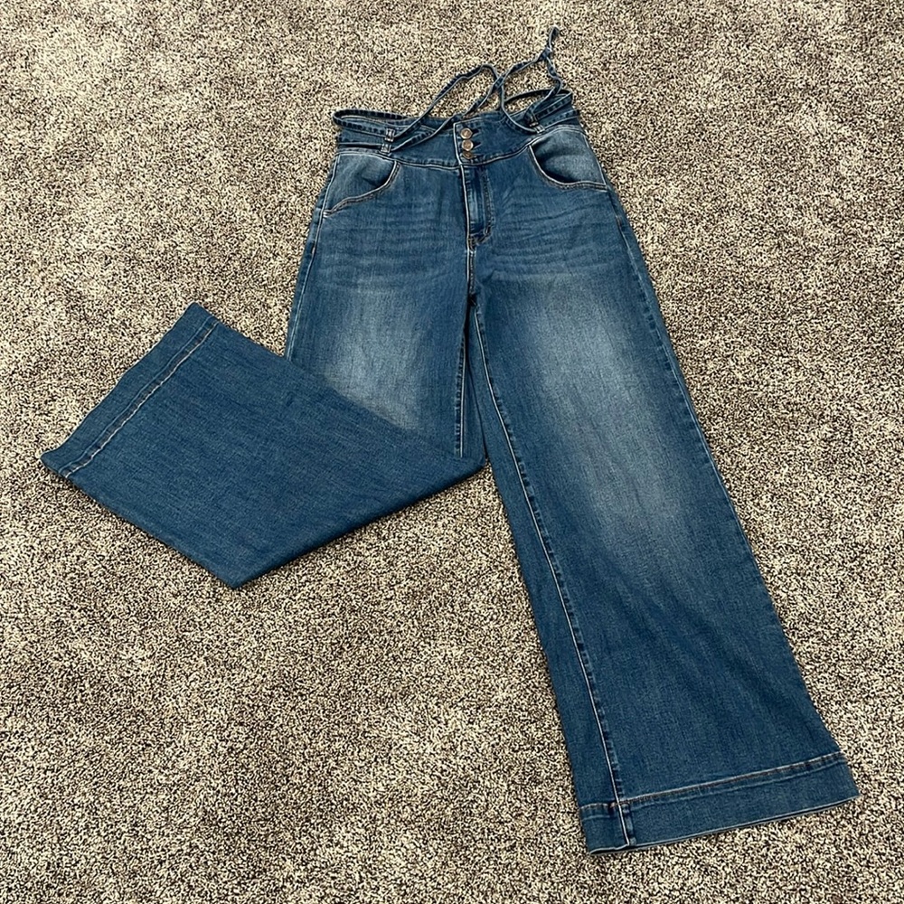 Shyanne Wide Leg Jeans